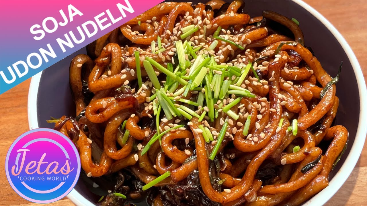 UDON Nudeln in SOJASAUCE: einfaches und schnelles Mittagessen