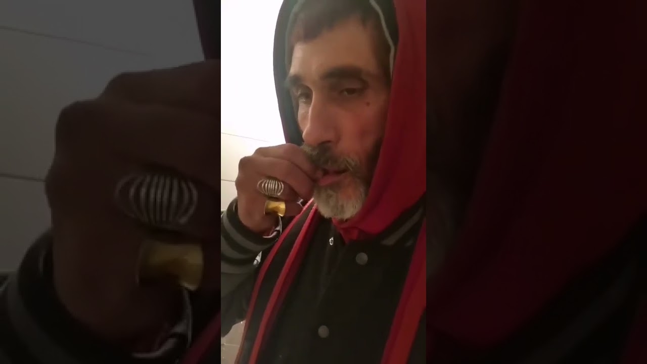 Red Dragon Κάνει Τσάι Βουνού με Σποράκια και Βαρδος Ξεκαρδίζεται