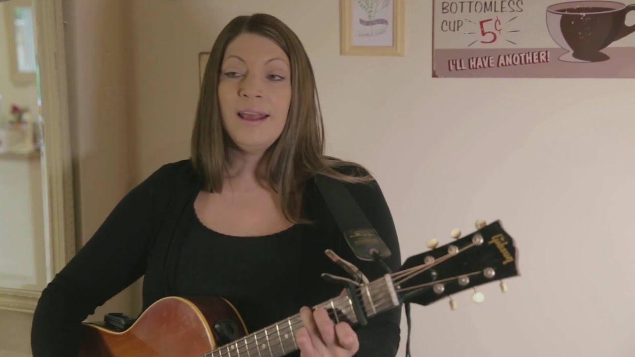 Edwina Hayes  - Feels Like Home