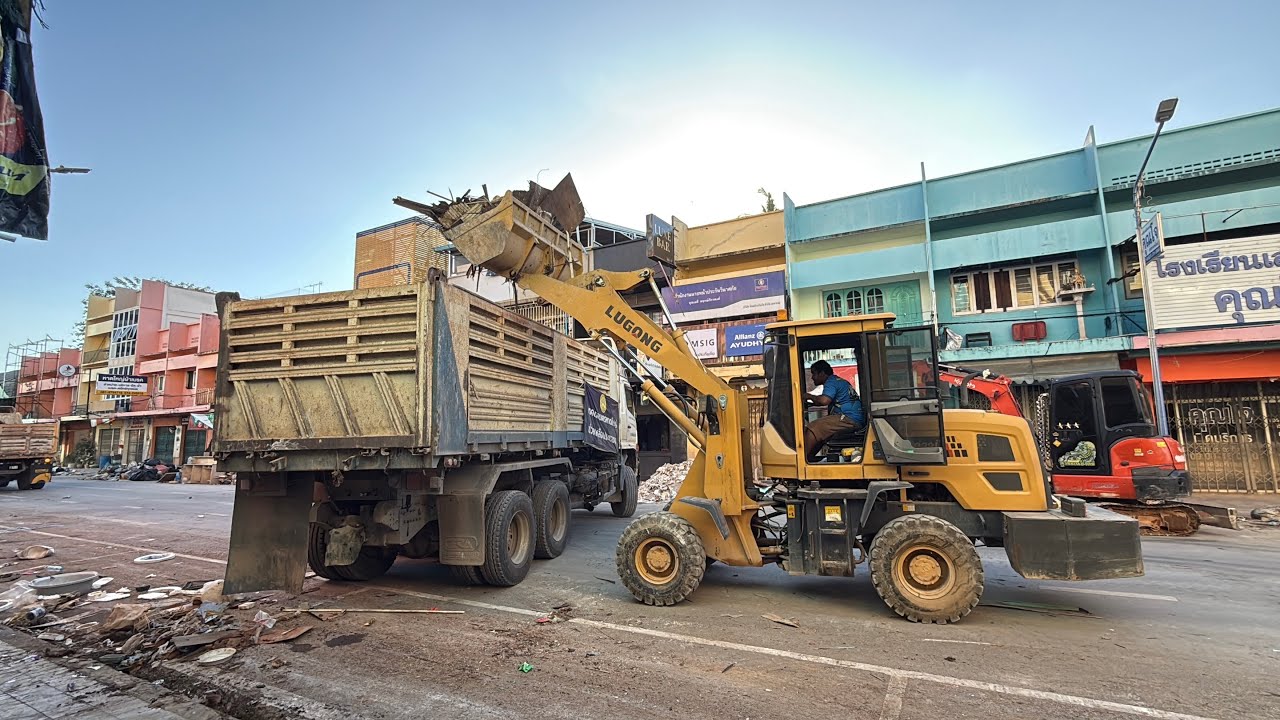 ตักขยะ ถนนสาย1หาดใหญ่ ทีมงานสุวรรณชาตรี 