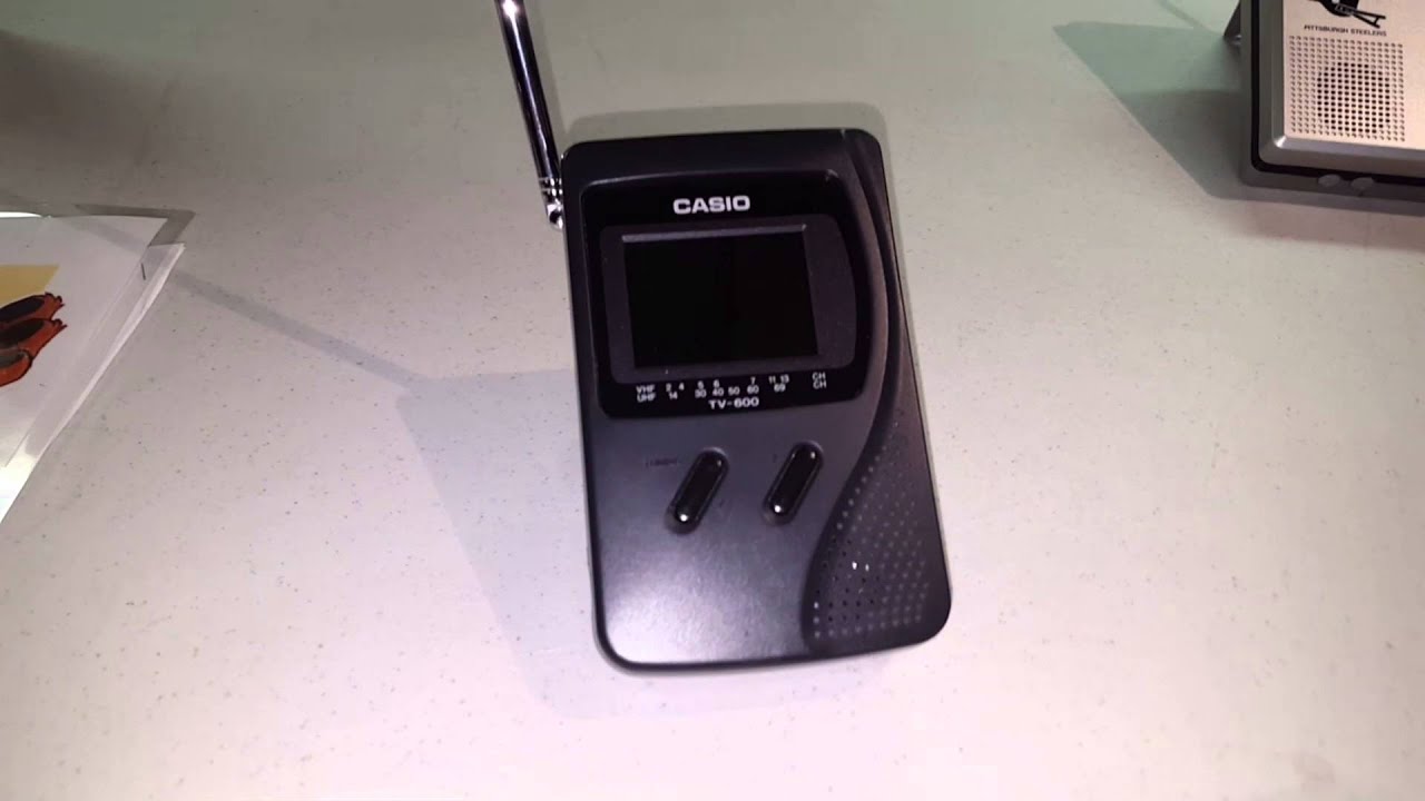 Карманный цветной ЖК-телевизор Casio 1994 года выпуска
