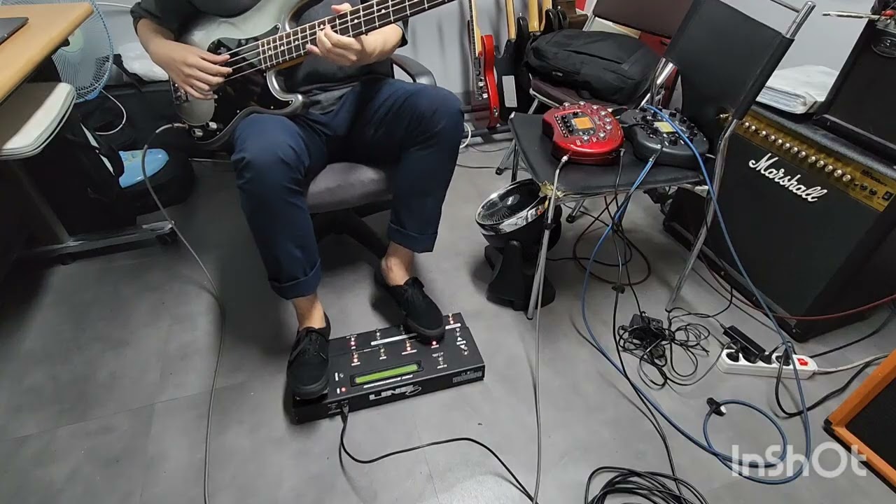 Radiant Retro Funk in D Minor Bass Jam