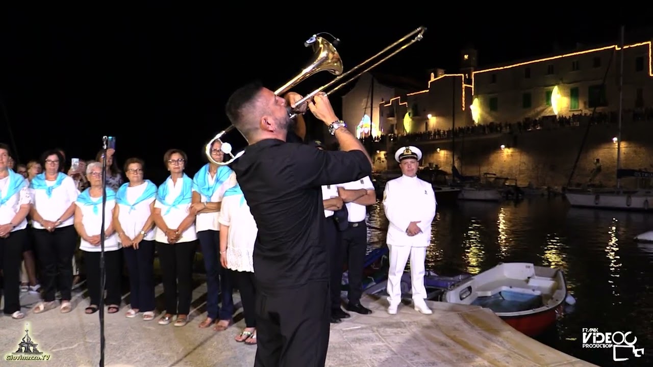 Giovinazzo celebra la sua gente di mare