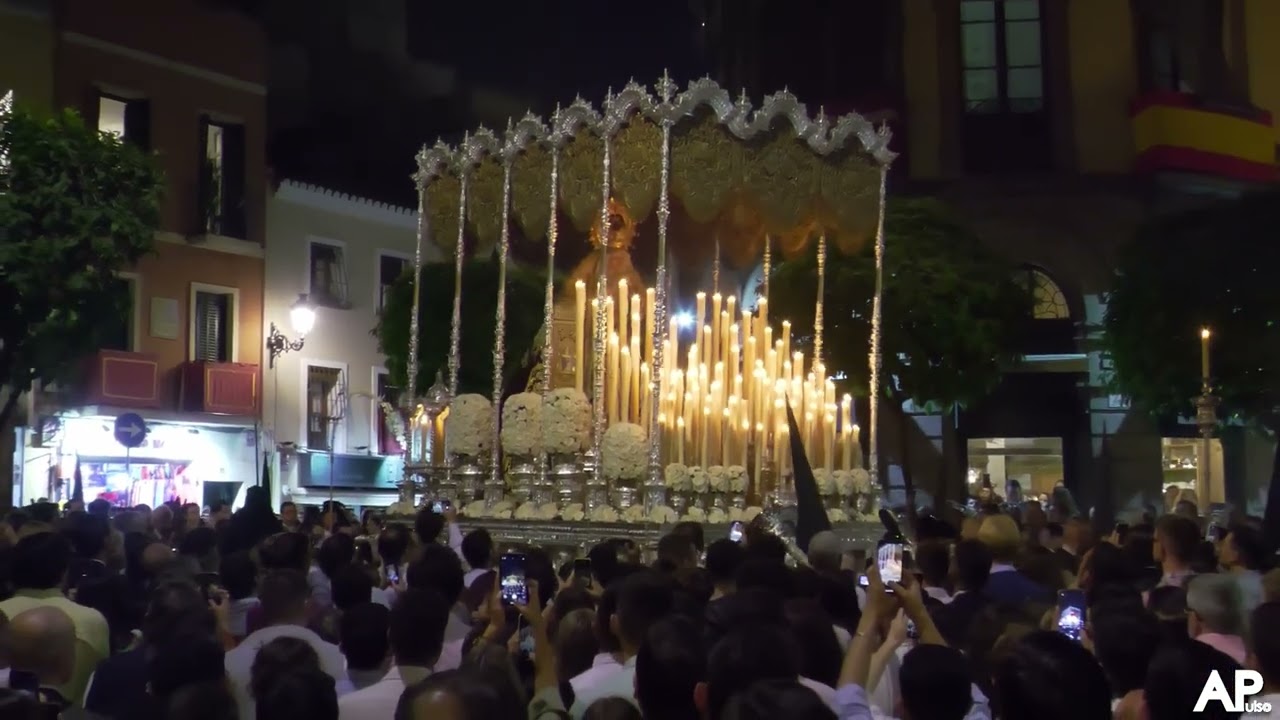 La Virgen de los Estudiantes por la Puerta del Arenal | Semana Santa 2023