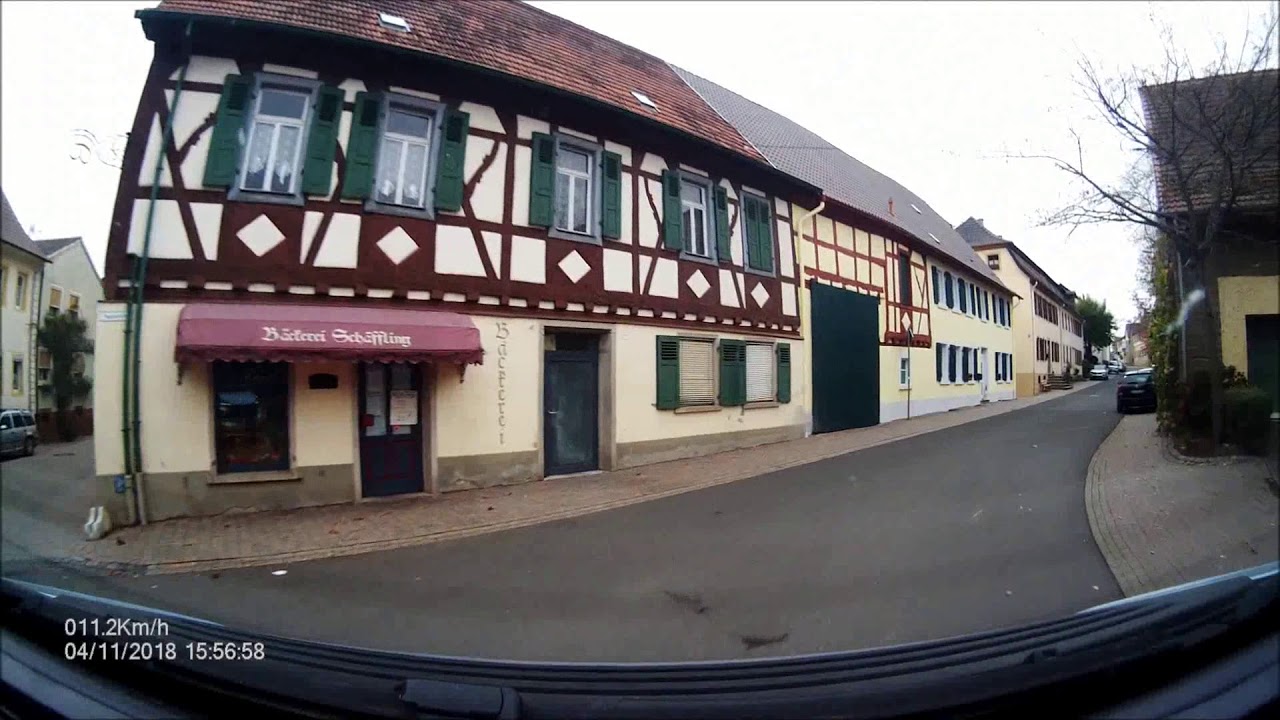 Ortsdurchfahrt im Nordpf&auml;lzer Bergland/KIB: Gaugrehweiler (West rein, S&uuml;d raus)