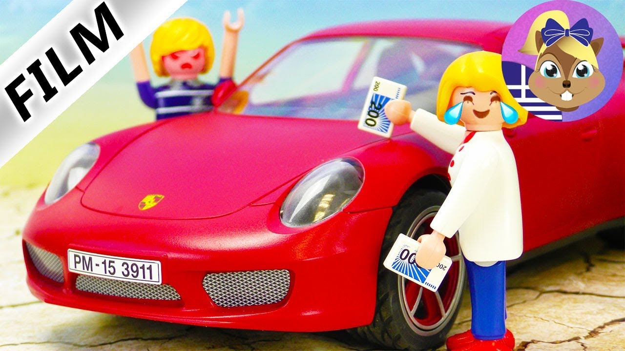 Playmobil ταινία: Η μαμά πουλάει το αυτοκίνητο του μπαμπά κρυφά. Καινούρια πόρσε για την οικογένεια