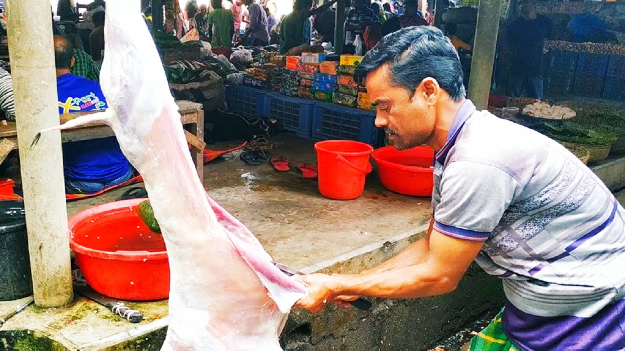 Full Goat Cutting / Sagol Kata / khasi Kata / Mutton Market | Amazing Skills