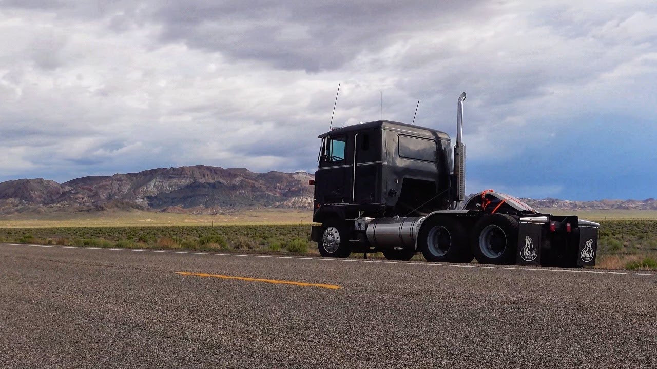Trucking 3,000 Miles Across The Country In A Cabover Mack  MH613! #camelback #oldschool