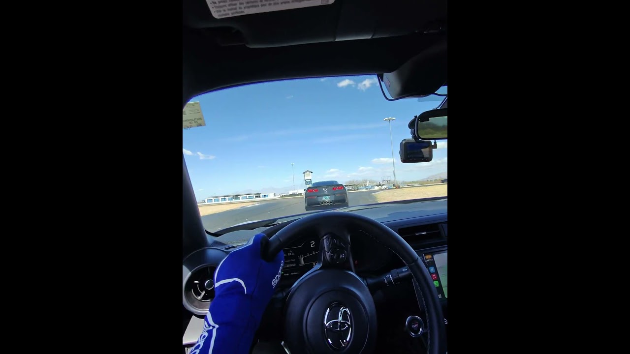 GR86 vs C7 corvette on track