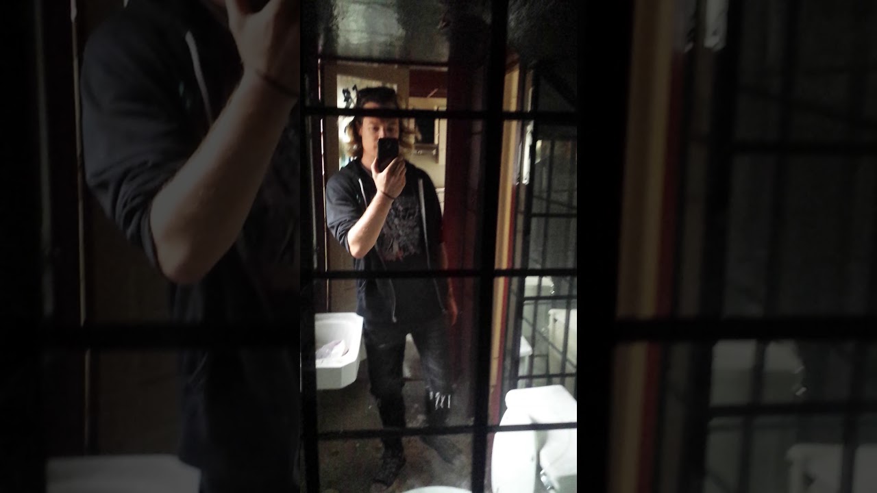 AMBROSINE visit Kurt Cobain's house in Hollywood Hills 2018