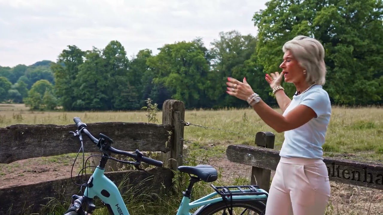 Debby van der Zande   Groetjes uit Oldenzaal #2 v2 0   edit v2