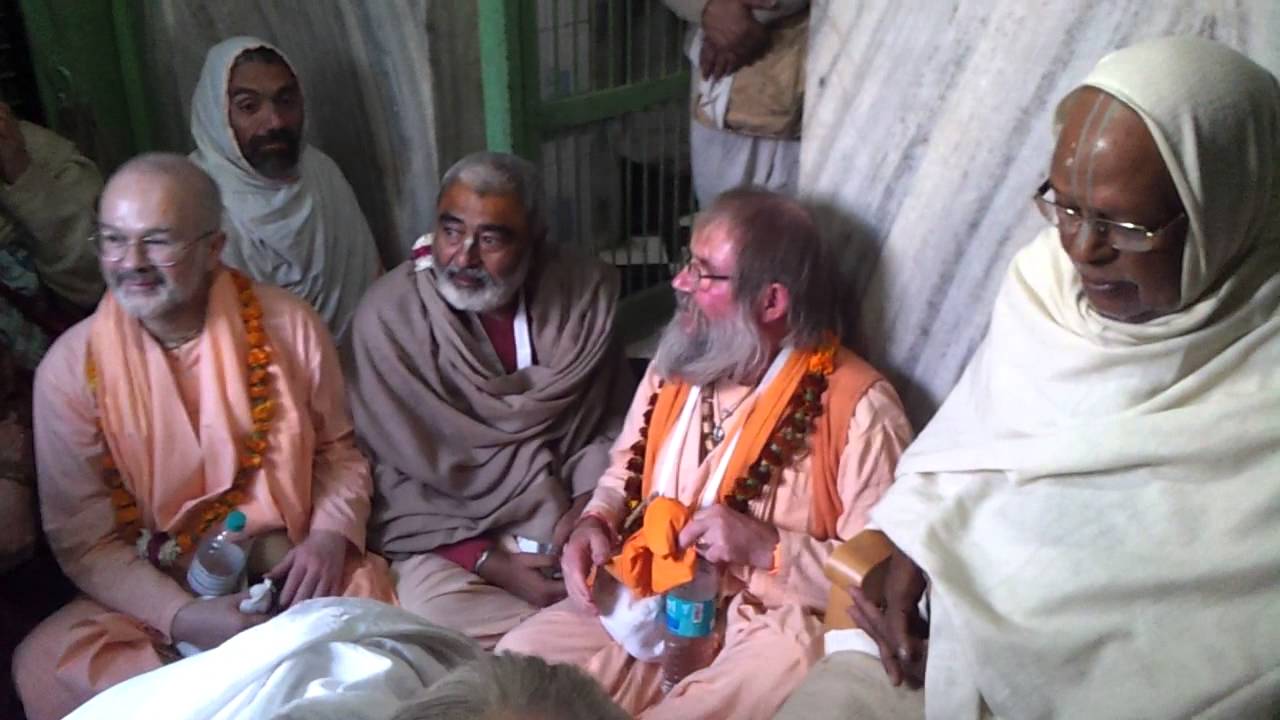 2013-12-12 Sadhu Maharaj & Vaishnava Maharaj Visit Sri Ananta Das Babaji Maharaj