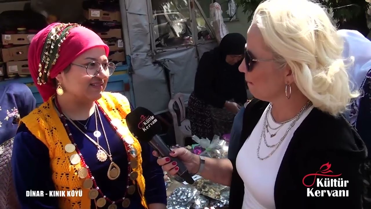 Bu Köyde En Az 15 Altın Takmadan ve  Tarla Sattıran Elbisesi Olmadan Kız  Verilmezmiş.
