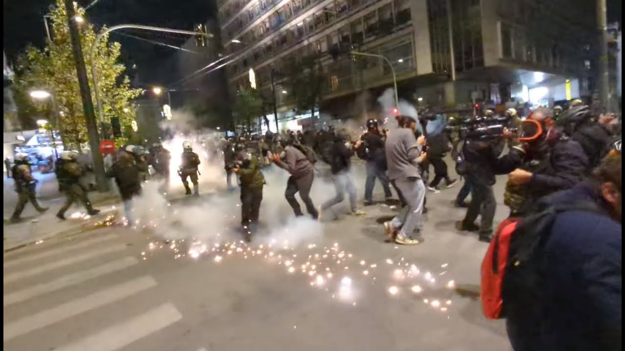 &Eta; &pi;&omicron;&rho;&epsilon;ί&alpha; &sigma;&tau;&eta; &mu;&nu;ή&mu;&eta; &tau;&omicron;&upsilon; &Alpha;&lambda;έ&xi;&alpha;&nu;&delta;&rho;&omicron;&upsilon; &Gamma;&rho;&eta;&gamma;&omicron;&rho;ό&pi;&omicron;&upsilon;&lambda;&omicron;&upsilon; &kappa;&alpha;&iota; &tau;&alpha; &epsilon;&pi;&epsilon;&iota;&sigma;ό&delta;&iota;&alpha; &sigma;&tau;&eta;&nu; &Pi;&alpha;&nu;&epsilon;&pi;&iota;&sigma;&tau;&eta;&mu;ί&omicron;&upsilon; 