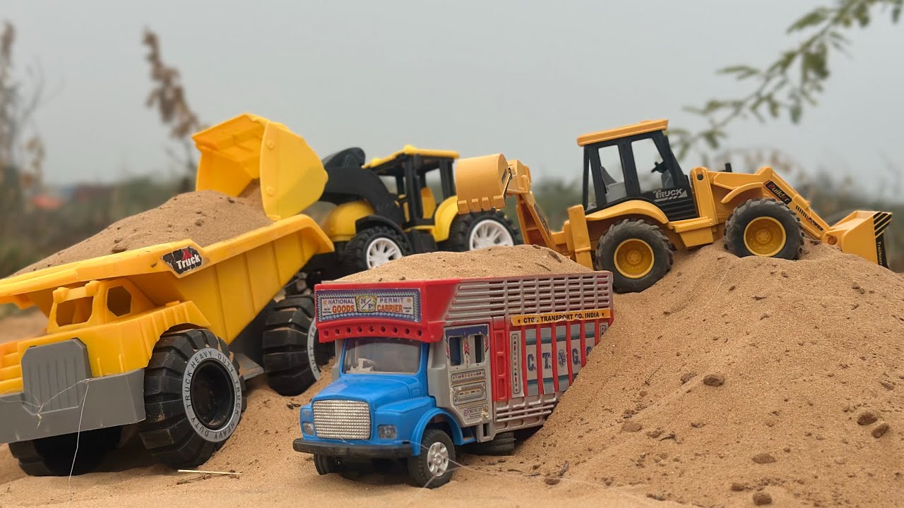 Wow 🤩 amazing Mini toys dust supply | Mini toys | tractor truck Jcb mini toys bala video 