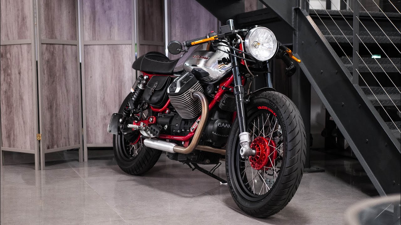 Moto Guzzi V7 Racer build by BAAK Motocyclettes