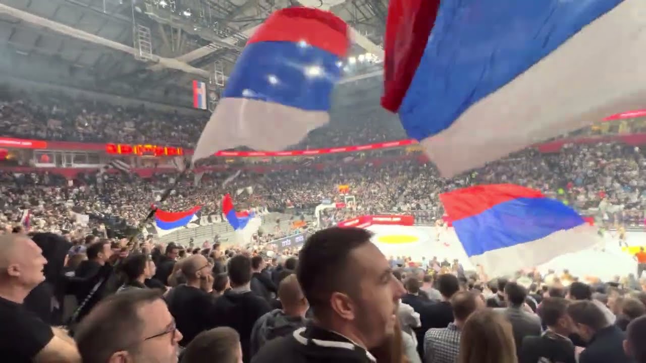 Vanja Marinković se vratio kući + Da volim crno bele KOREO / Partizan - Baskonia (13.1.2023)
