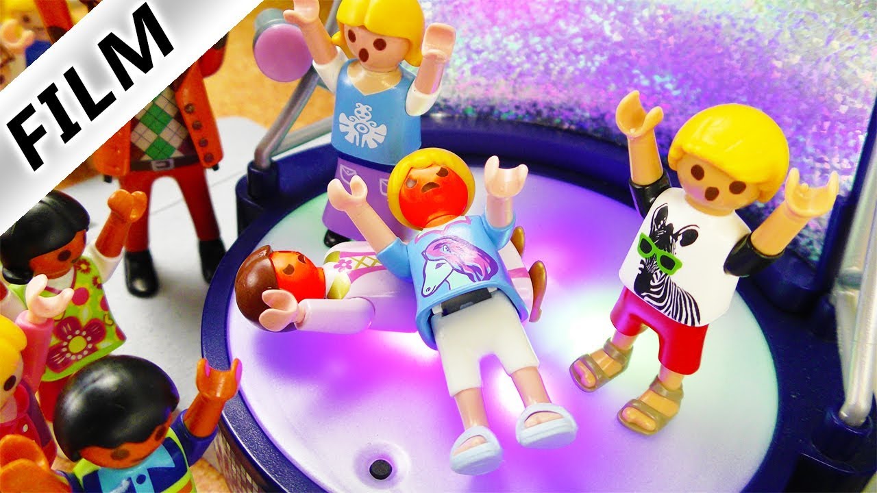 Playmobil Film Deutsch HANNAHS SCHULAUFFÜHRUNG ENDET PEINLICH! TYPISCH TESSA SCHNÖSEL! Familie Vogel