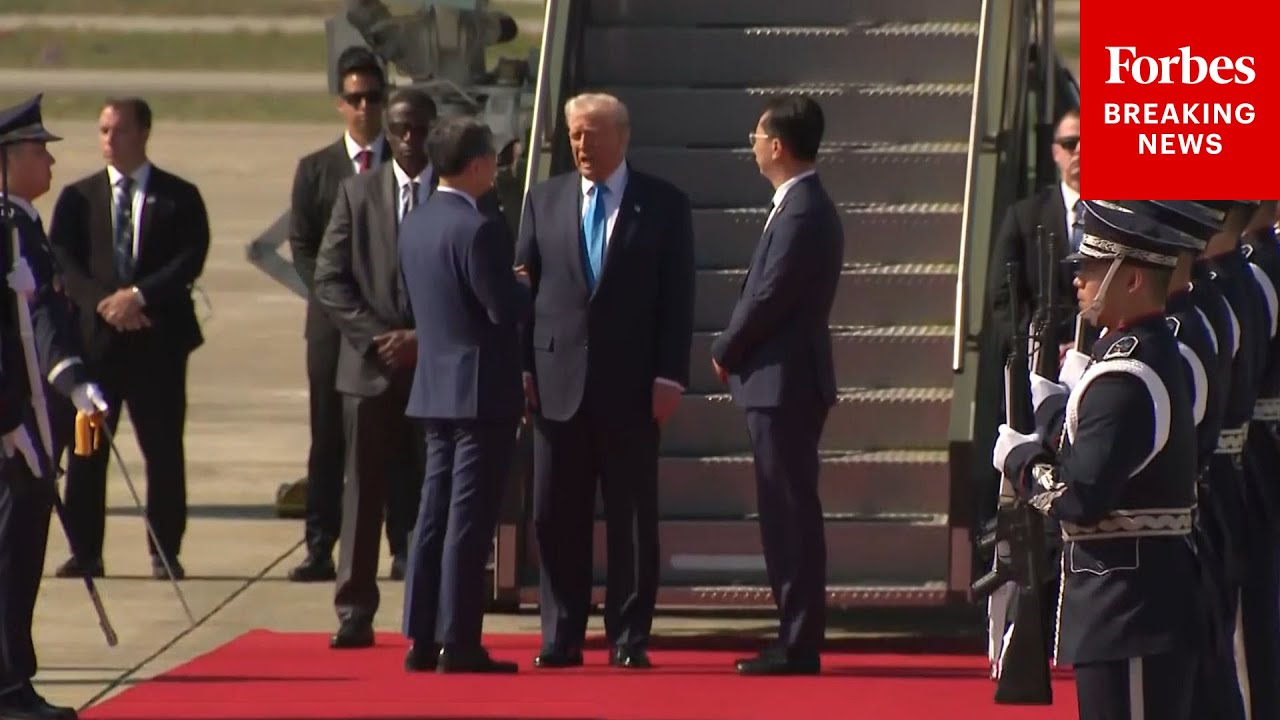 BREAKING NEWS: President Trump Arrives In Busan, South Korea, On Air Force One
