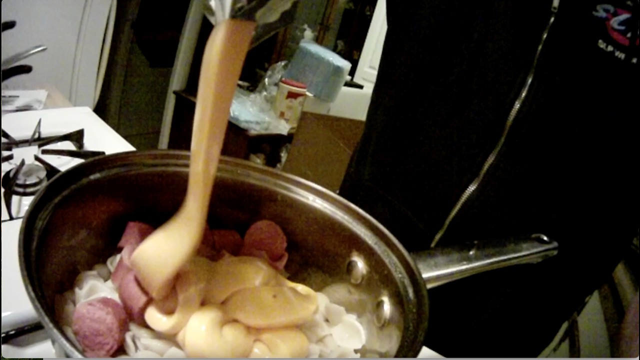 VELVEETA MAC AND CHEESE Shells
