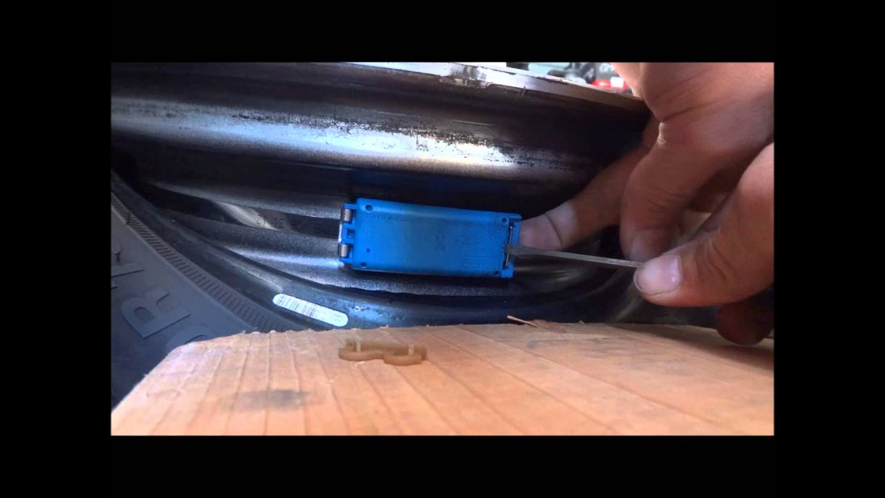 How to Remove and Reuse Tire Pressure Monitoring Sensor (TPMS)