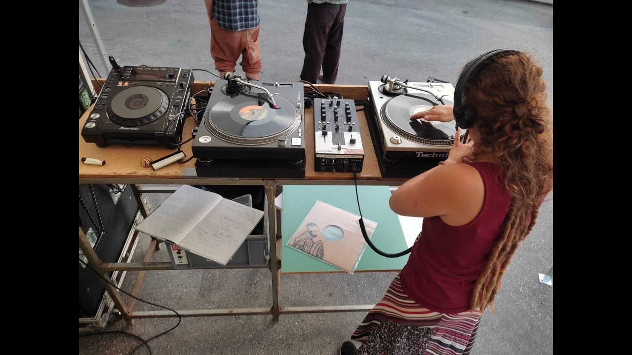 Woman in Dub Nr. 2 - Irie Anto Mix - DDGH