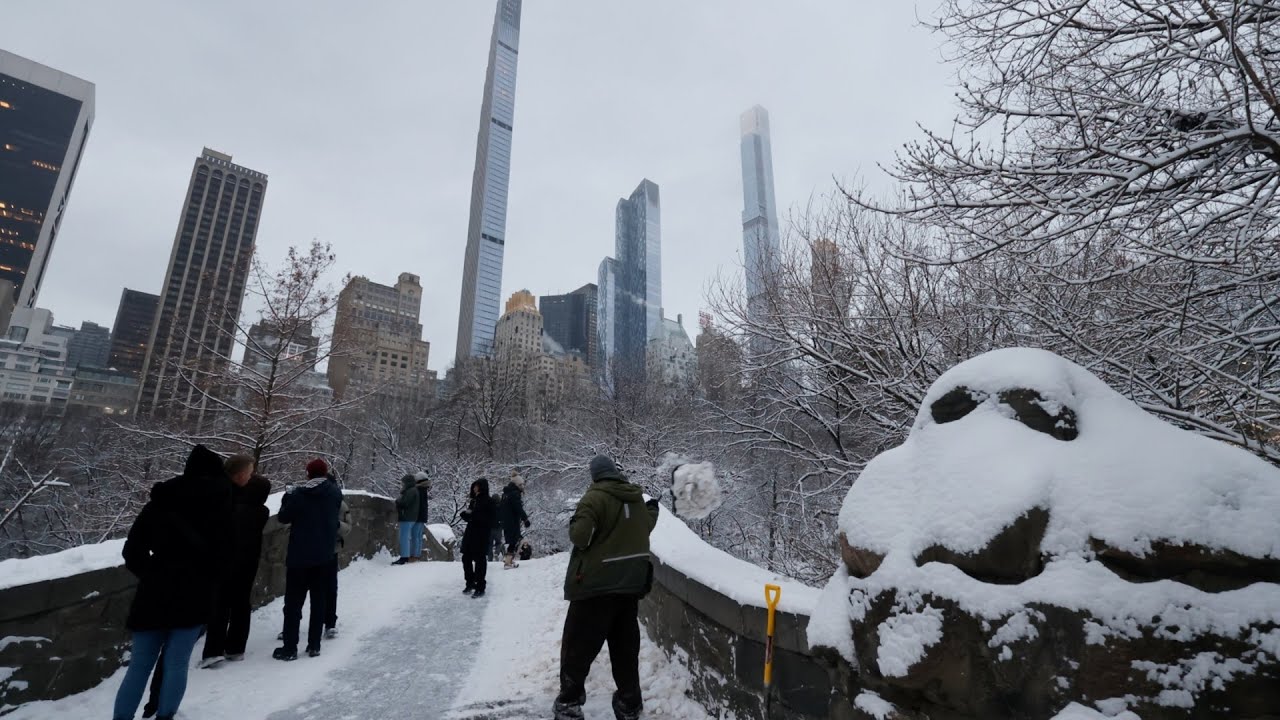New York City prepares for worst snowstorm to hit city in four years