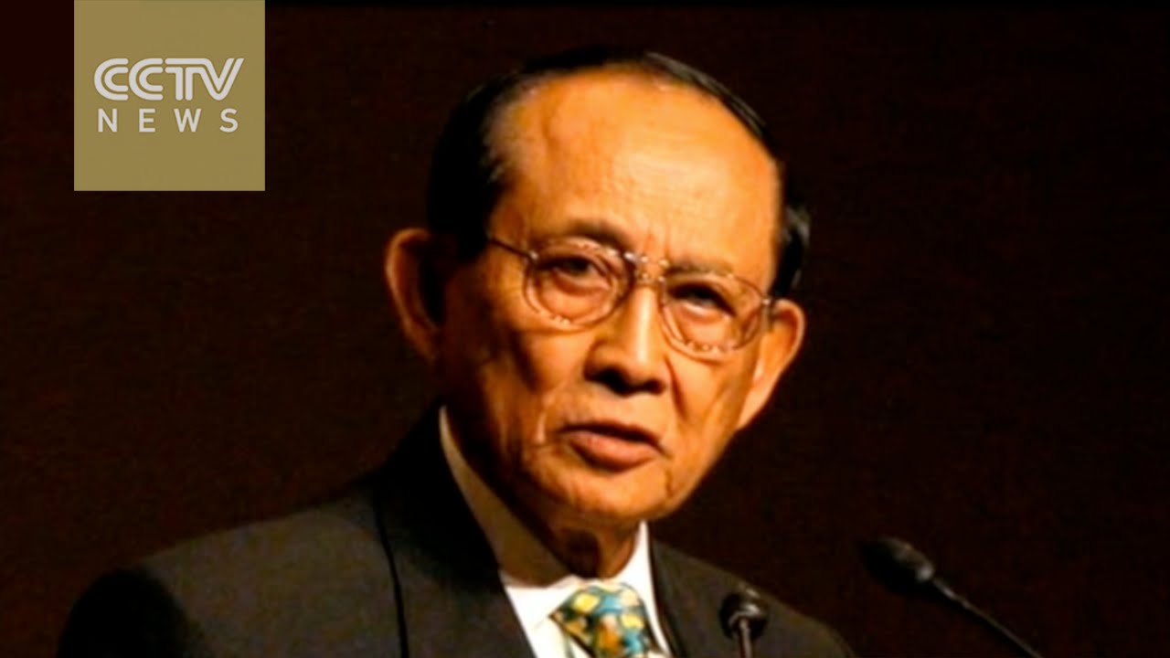 South China Sea: Philippines to send ex-president to China for talks