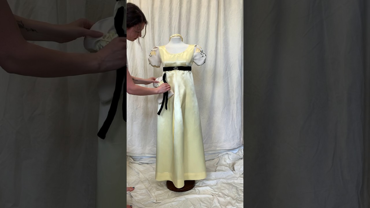 New Regency dresses on my Etsy shop! ✨🧵🎻 #costumedesigner #bridgerton #fashion #janeausten #sewing