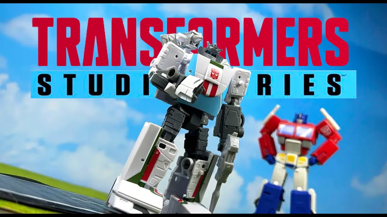 Is it Worth it?? - Transformers Studio Series Devastation MTMTE Wheeljack Review! 
