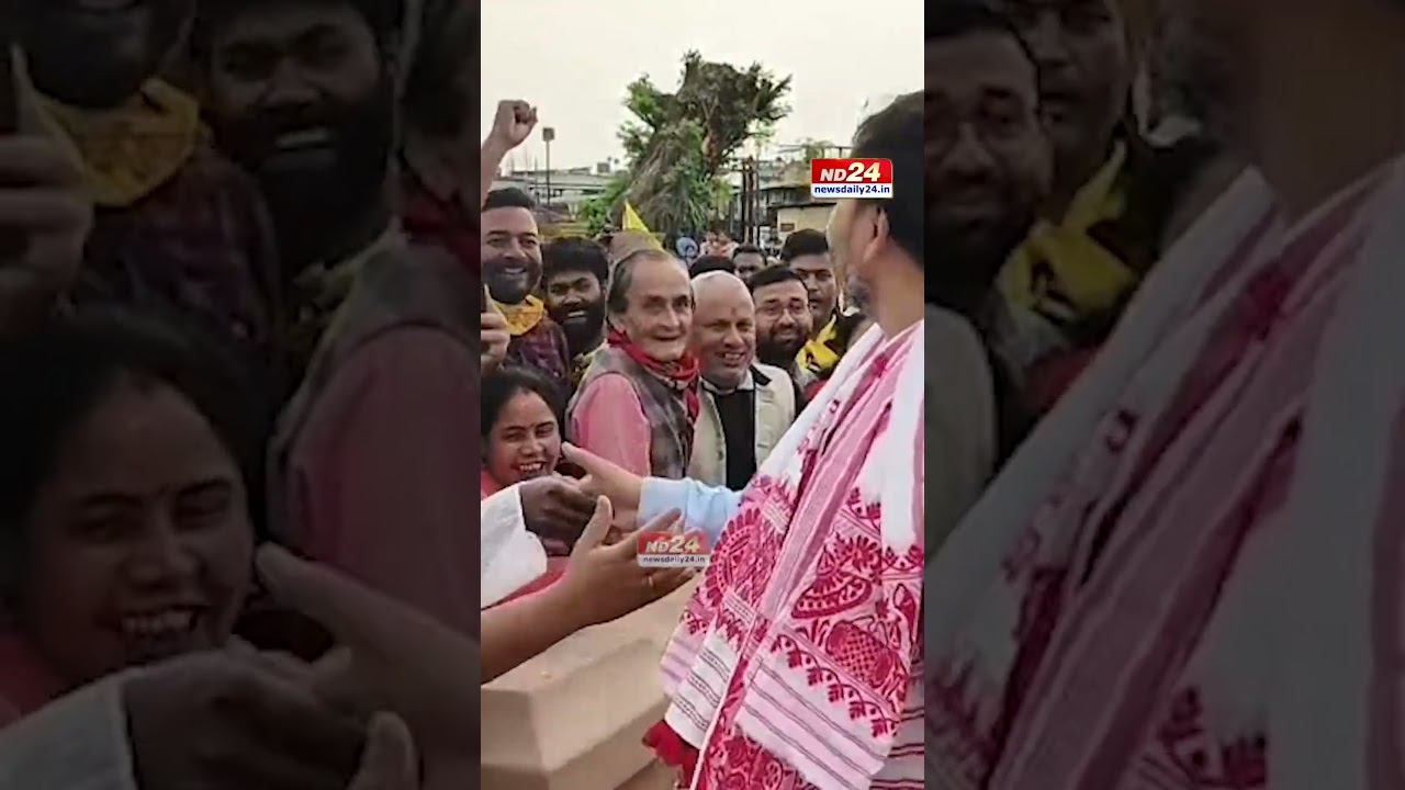 মনোনয়ন-যাত্ৰাত হাজাৰ হাজাৰ সমৰ্থকৰ মাজত ৰাইজৰ দলৰ সভাপতি অখিল গগৈ