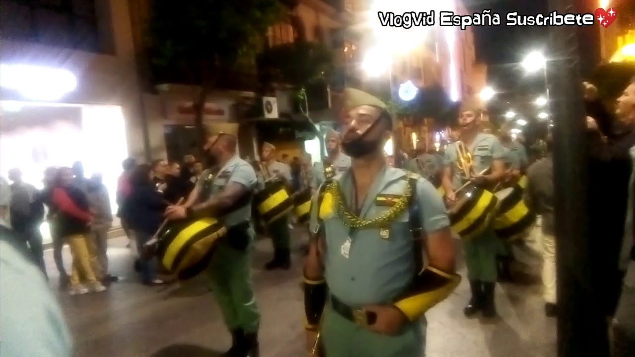 Así hacen sonar sus tambores, la Legión en Semana Santa