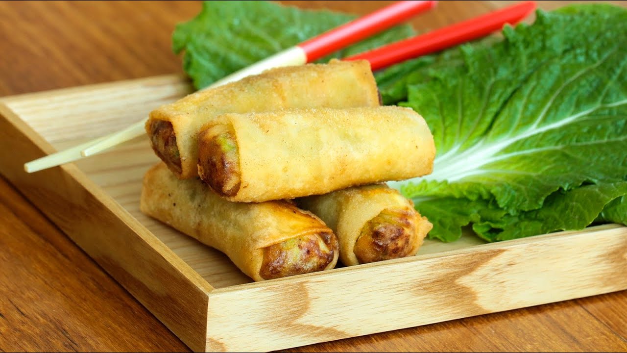 Vegetarian spring rolls recipe / لفات الخضر - CookingWithAlia - Episode 380