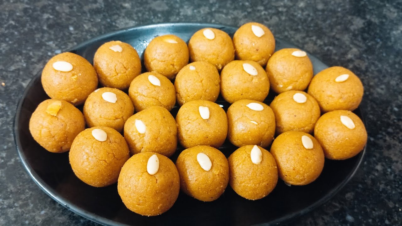 আজ বানালাম মুগমোহনের লাড্ডু | moong  Daler laddu recipe in bengali | myselfdiptendra 