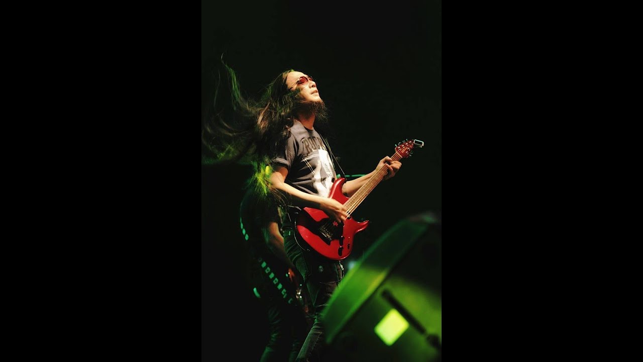Andry Muhammad ( Solo Guitar )