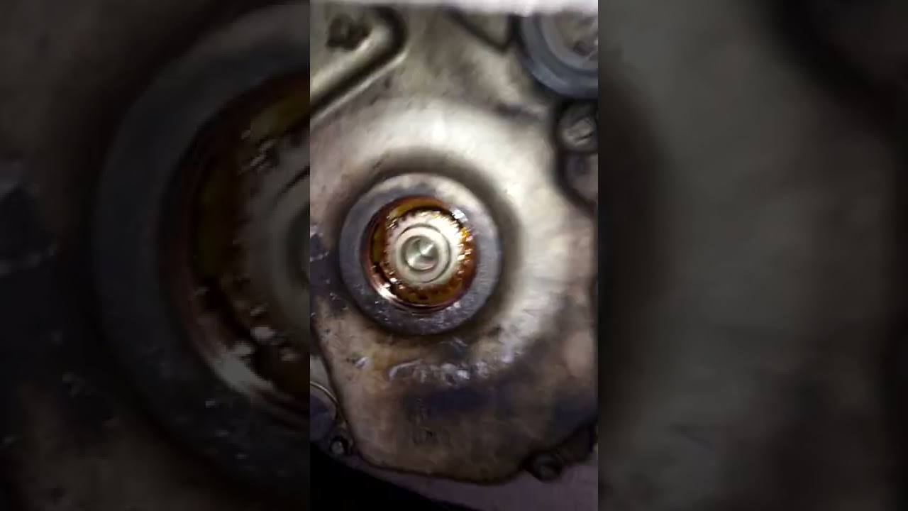 FUGA DE ACEITE DE RET&Eacute;N DE CIG&Uuml;E&Ntilde;AL DE VW VENTO 1.6