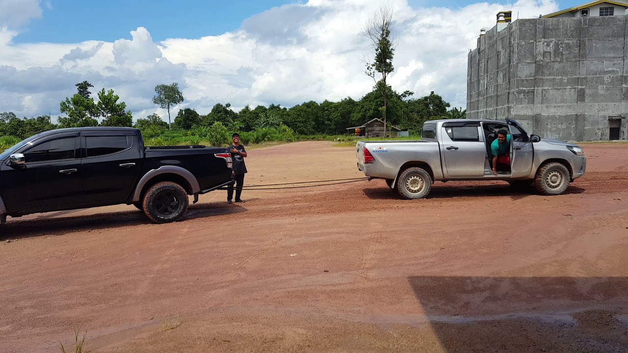 Triton vs hilux lamandau kalimantan tengah