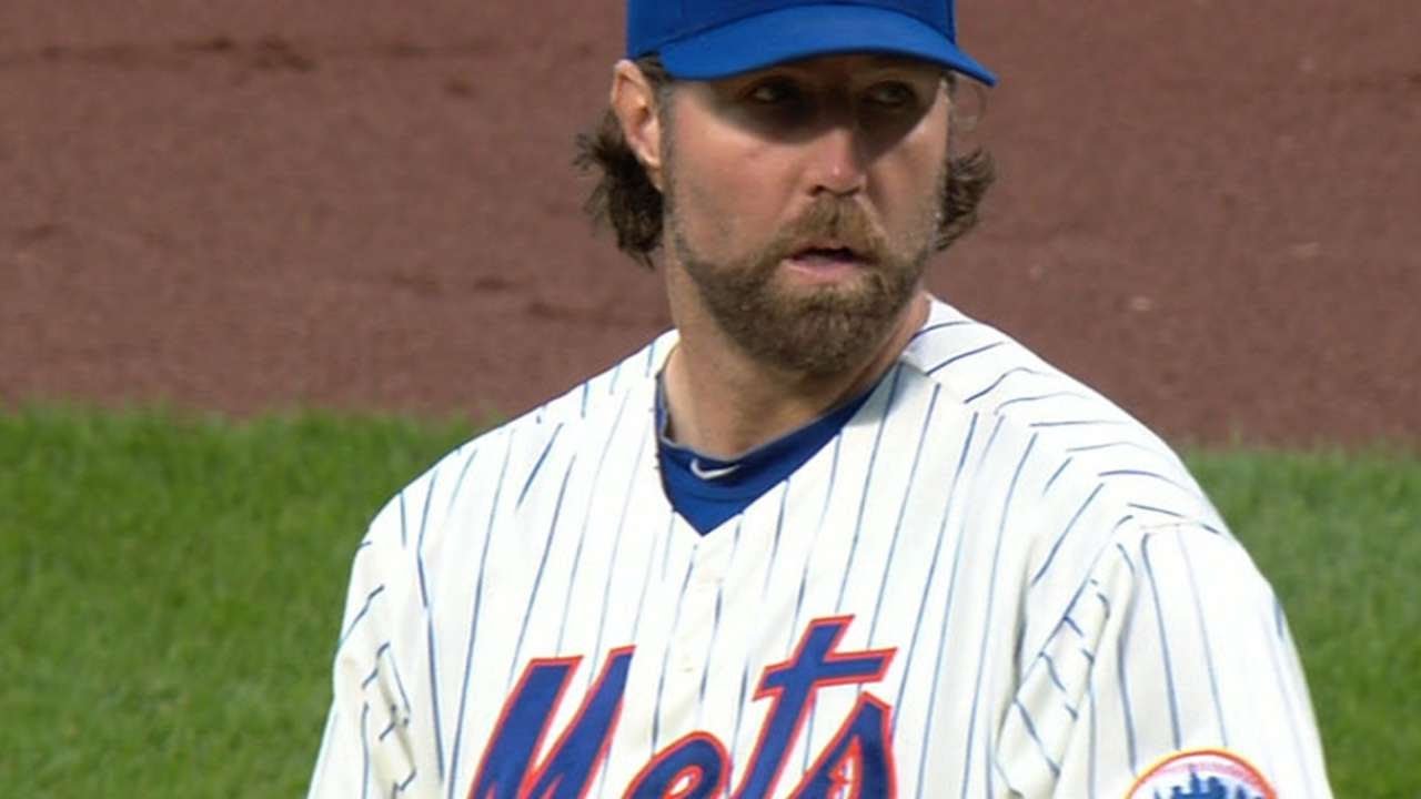 BAL@NYM: Dickey throws his second straight one-hitter