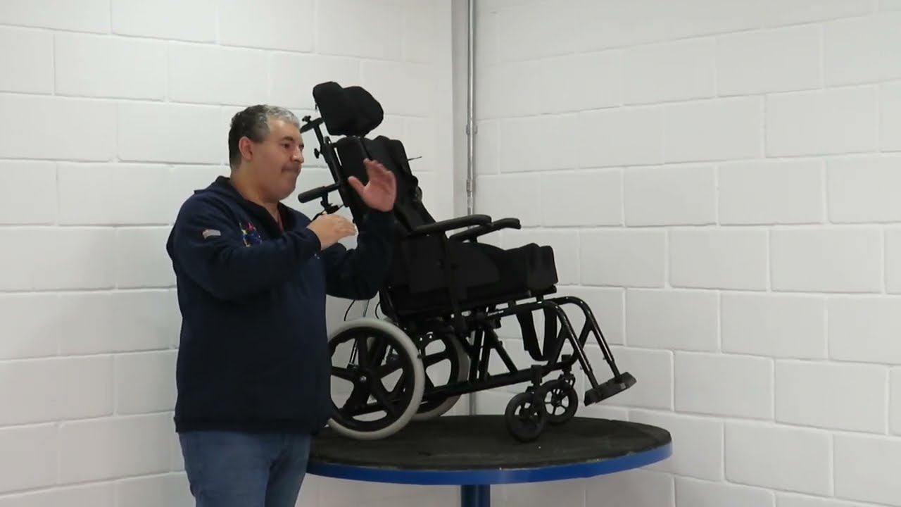 Cadeira de rodas one PRS x Smart - postural - adaptada - estrtura dobrável em X - tilt fixo