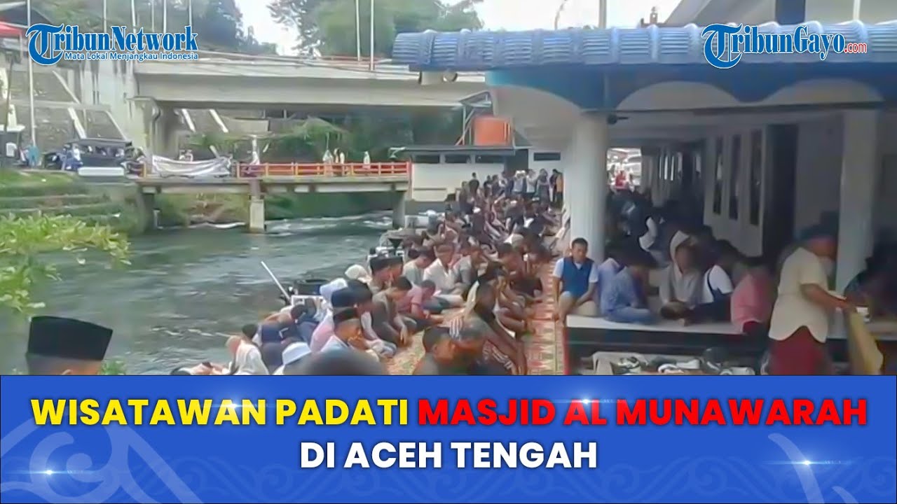 Wisatawan Padati Masjid Al Munawarah di Aceh Tengah