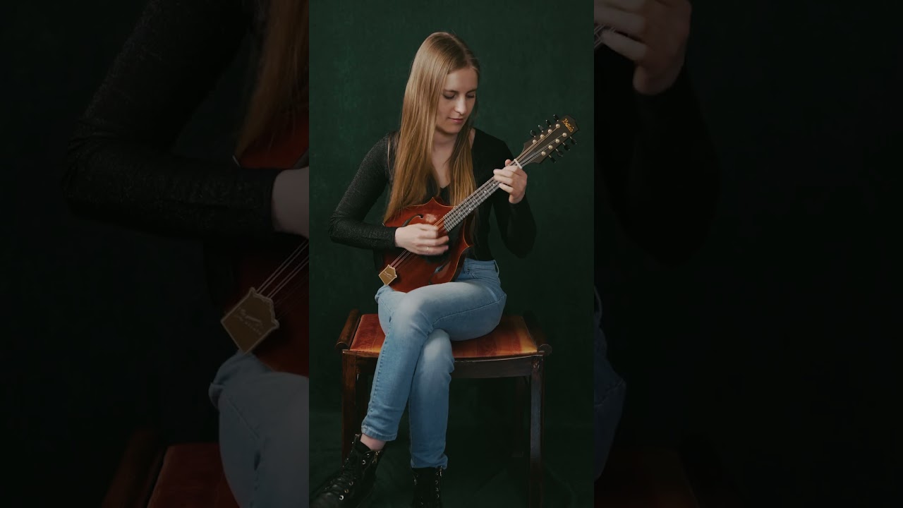David Grisman- Op. 38 as played by Karolina Bułas on our one and only two-point mandolin