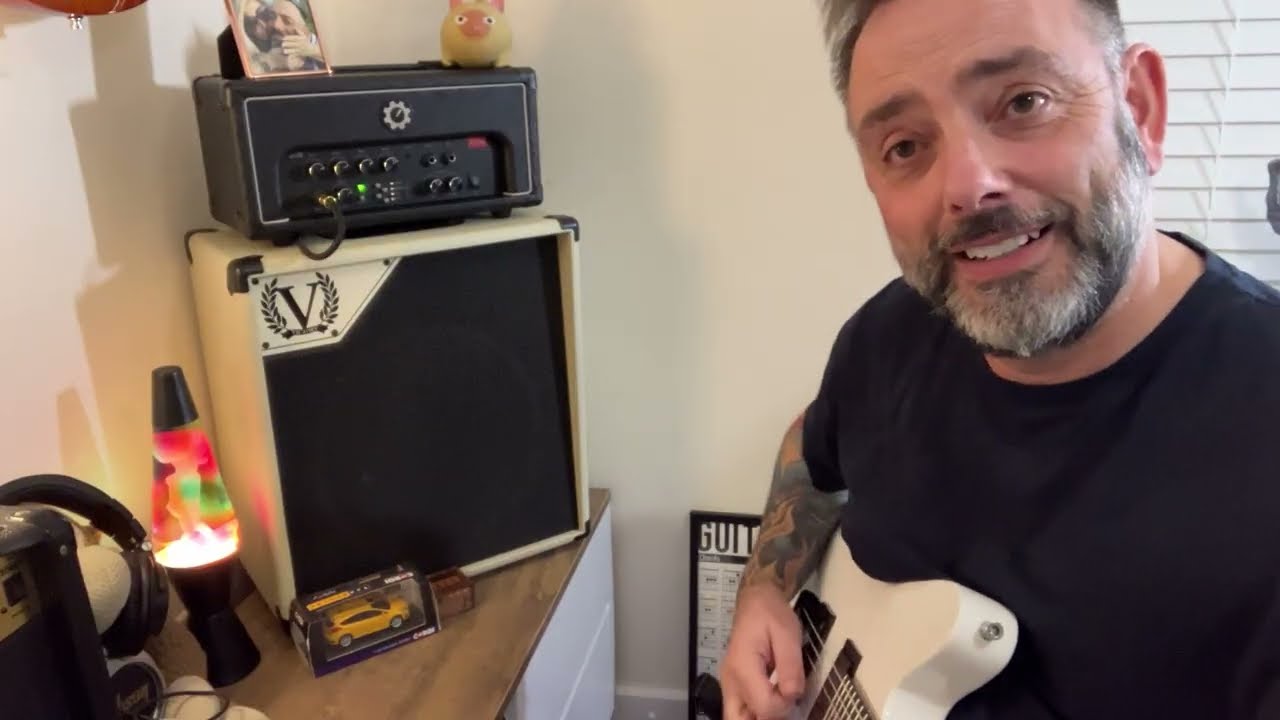Gear 4 Music GA-20E amp head review.. Serious contender against the big brand.  Huge surprise 