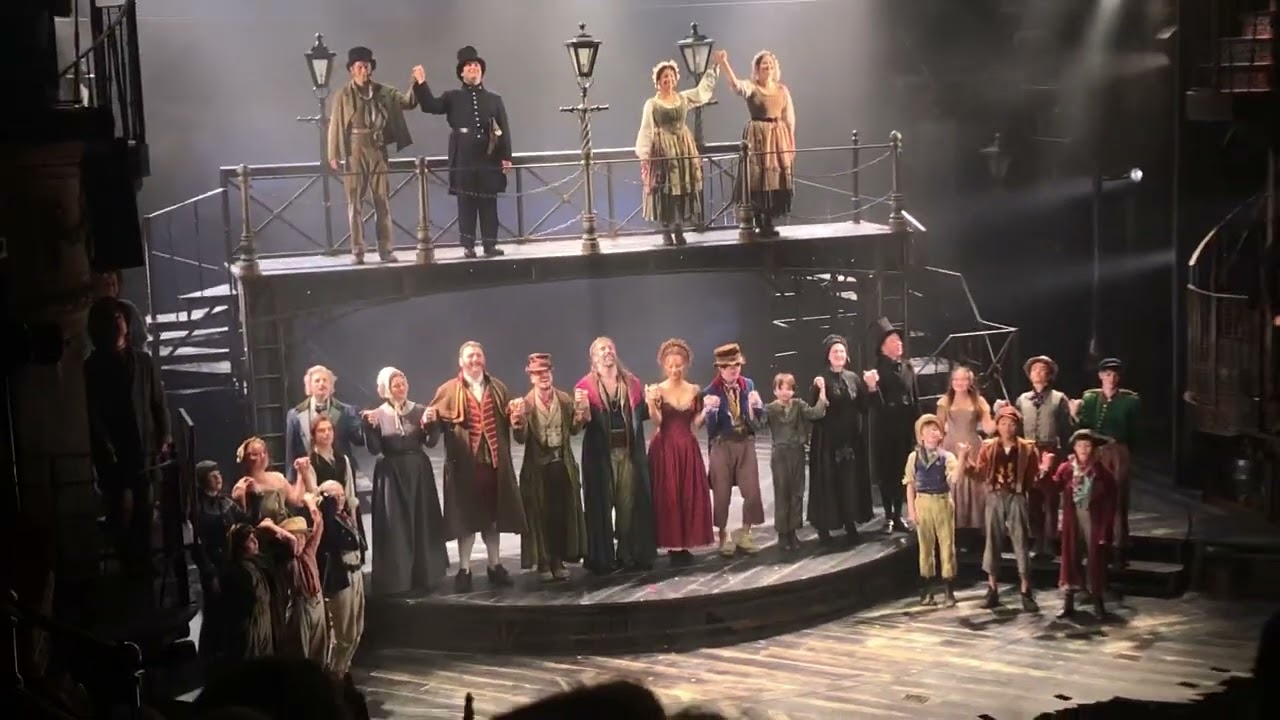 Oliver! West End curtain call 