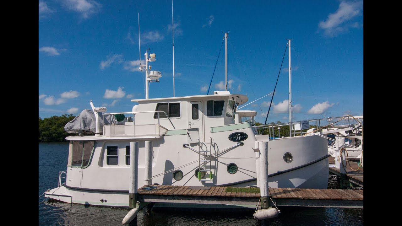 Great Harbour GH 37 trawler 