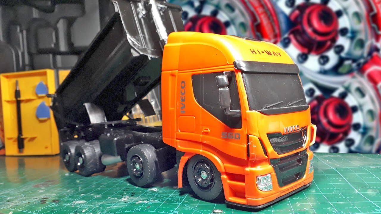Transformei uma miniatura de iveco hiway em caçamba 4°eixo