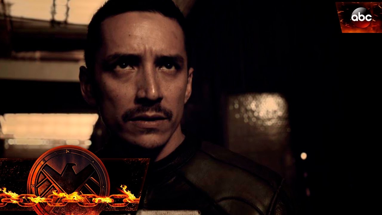 Robbie and Ghost Rider Talk - Marvel's Agents of S.H.I.E.L.D.