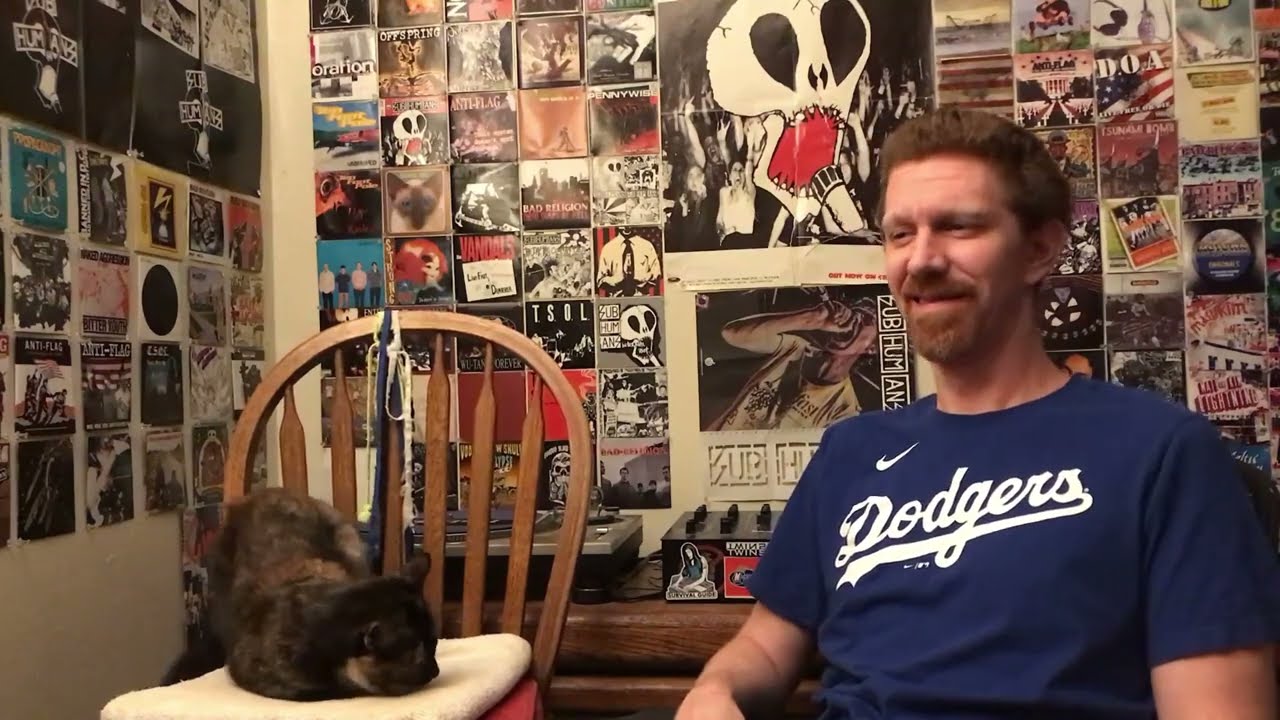 Shnootz - Reaction Video (Kate Bush - A Coral Room)