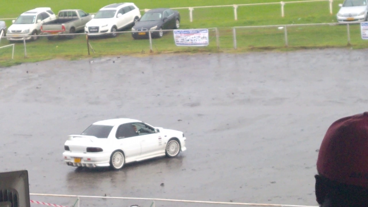 subaru at borrowdale race course burnouts 2016 finale