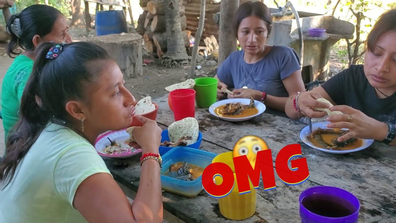 todos disfrutamos El Rico Recado de lguanas LA cuñada ya nos rechaza LA comida de lguana🥺