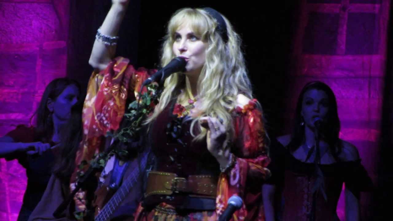 Blackmore's Night - Dancer and the Moon (18.06.2013, Crocus City Hall, Moscow, Russia)
